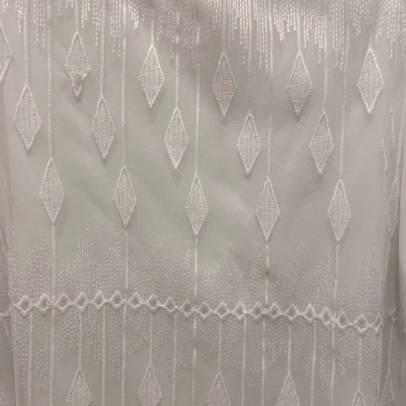 White Lace A-line Tank Blouse - Picture 3 of 5